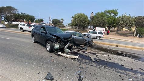 Choque en blvd Benito Juárez deja como saldo 4 lesionados