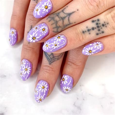 20 Lavender Nail Looks for a Soft Spring Touch