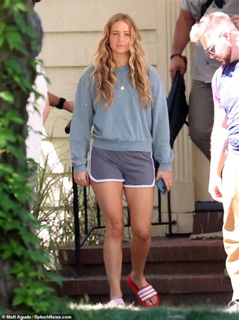 Jennifer Lawrence Shows Legs In Tiny Shorts While Seen For The First Time On Set Of No Hard