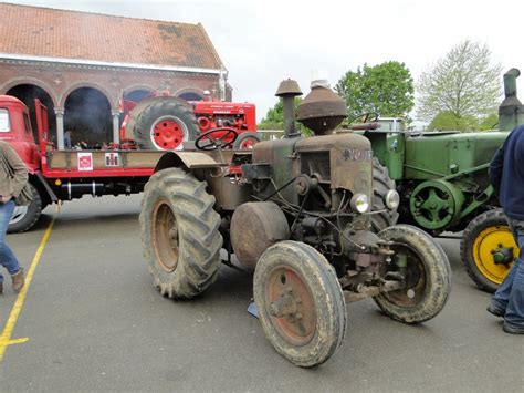 Tracteurs En Weppes De Beaucamps Ligny