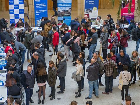 De Enero Deusto Abre Sus Puertas Para Dar A Conocer Su Oferta