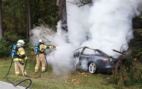 Les Voitures électriques dont une tesla Prennent Feu HybrideàEau