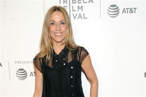 Sheryl Crow Surviving Breast Cancer Redefined Who And How I Am