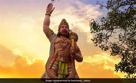 Hanuman Ji Ke 12 Naam मंगलवार को बजरंगबली के इन 12 नामों का जाप करने से मिलते हैं ये 5 लाभ