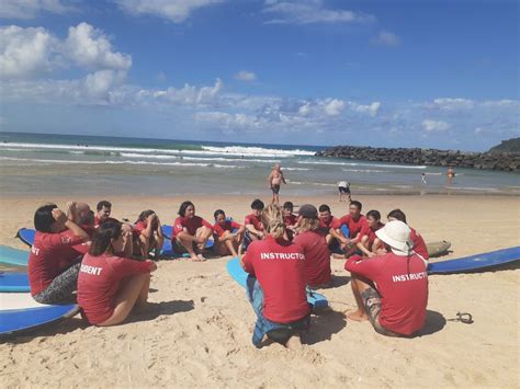 Noosa - Surfing Lesson - 20th January - Lexis English