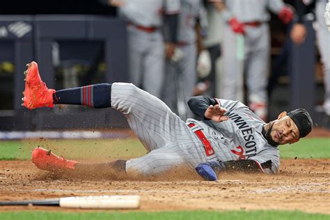 Return To Center Field Byron Buxton Declares I M Back Twins