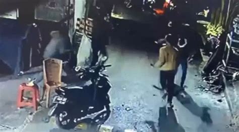 Lingkaran Aksi Brutal Geng Motor Terekam Cctv Viral Buat Warga Resah