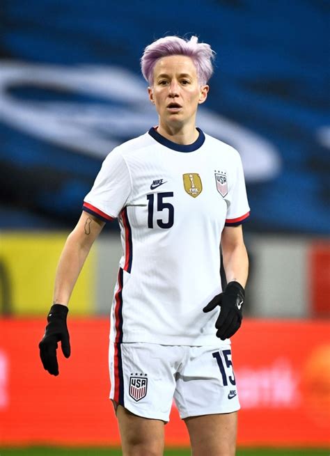 Megan Rapinoe : See Photos Of The Soccer Player – Hollywood Life