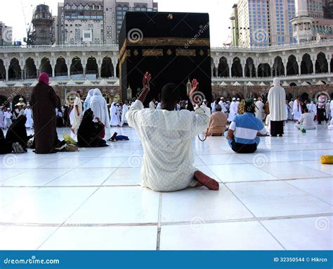 Makkah Kaaba Hajj Muslims Editorial Stock Image Image Of Belief 32350544