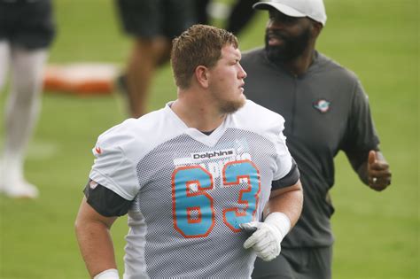 Dolphins To Place Starting C Michael Deiter On Ir National Football Post