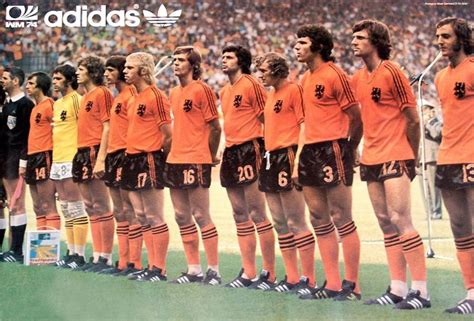 HOLLAND 1974 Voetbal Football Sport