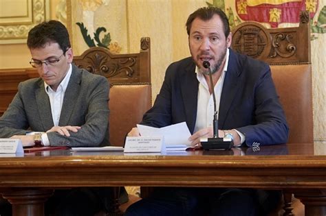 Puente Prefiere Morderse La Lengua Sobre Los Cambios De Pedro Sánchez