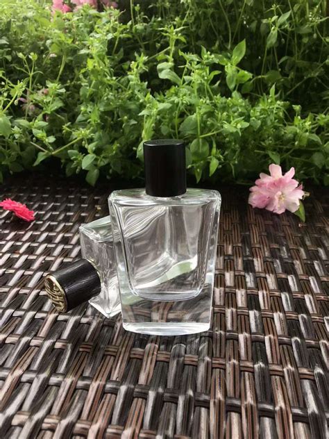 Square Perfume Bottle Perfume Bottles Are Popular Sales Factory Custom