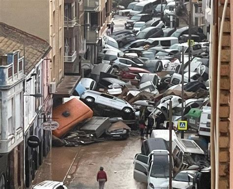 Alluvione A Valencia Le Immagini Della Devastazione Lasciata Dal