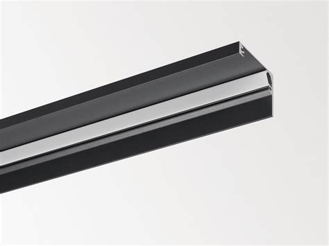 OUTLINER Outdoor Linear Profile By Delta Light