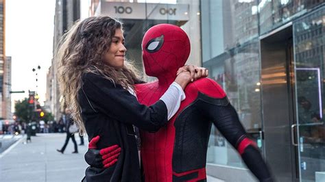 Spider-Man: Far From Home's Zendaya Pays Homage to Mary Jane Watson