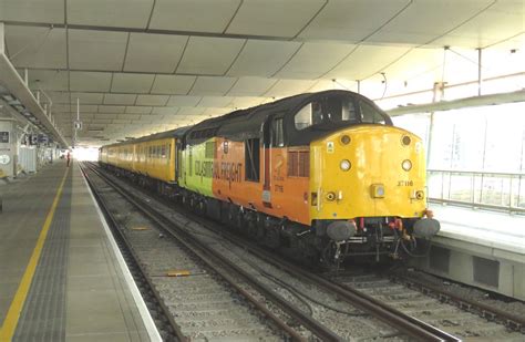 37116 Blackfriars Colas Rail Class 37 No 37116 Stands A Flickr