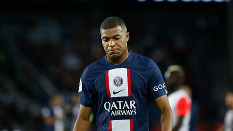 Kylian Mbappé Un Ego Surdimensionné Un Célèbre Joueur De Foot Le