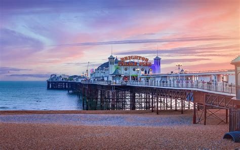 Brighton beach trains delays are causing chaos for commuters 32