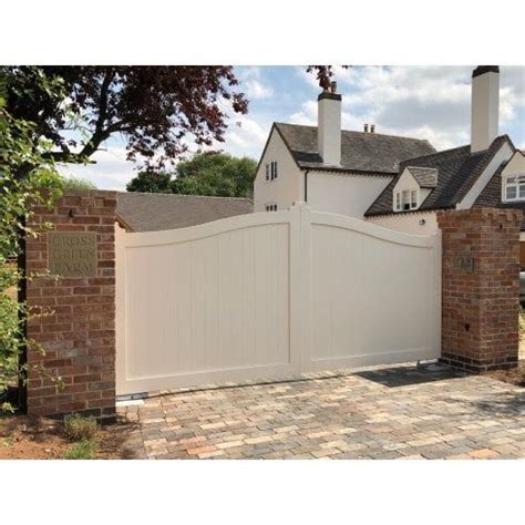 The Claverdon Aluminium Gate Aluminium Gates Wooden Gates Driveway