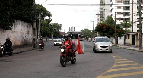 Obra Da Emlurb Interdita Rua No Bairro Da Madalena Por Uma Semana