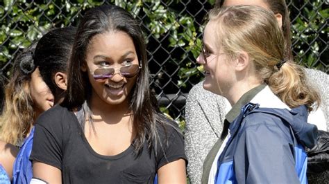 What We Know About Sasha And Malia Obama S Life In Los Angeles