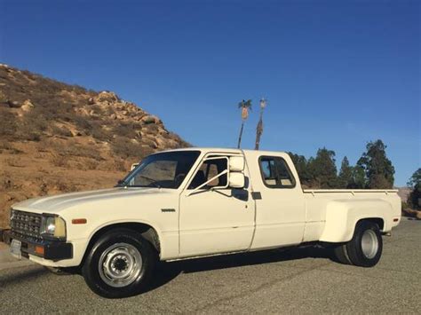 RARE !!! 1980 Toyota Custom Cab Dually Pickup Truck - Classic Toyota ...