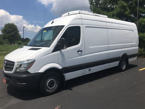 MERCEDES BENZ SPRINTER 2500 SERIES Reefer Vans For Sale