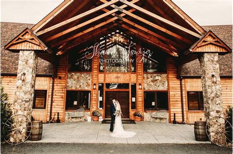 Lydia Mountain Lodge And Log Cabins Barn And Farm Weddings