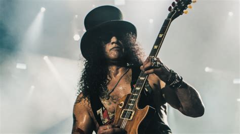 Slash revela que Guns N Roses está tratando de grabar un nuevo disco