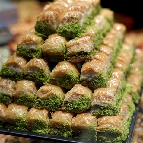 Baklava, Turkish Dry Baklava With Pistachio, Turkish Pistachio Baklava ...