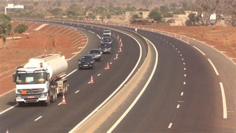 Autoroute Dakar Saint Louis Le S N Gal Re Oit Un Financement De Pr S