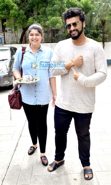 Arjun Kapoor & Anshula Kapoor snapped post Rakshabandhan celebrations ...