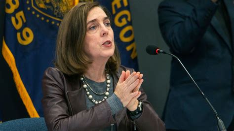 Oregon Governor Commutes All 17 Of The States Death Sentences Us