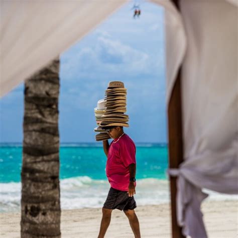 Playa Del Carmen Clamping Down On Street Vendors This Winter Cancun Sun