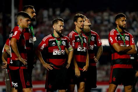 Rodrigo Caio Filipe Luís Everton Ribeiro Bruno Henrique Gabigol