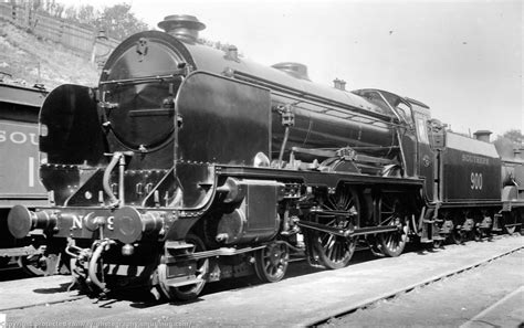 Maunsell Locomotives Of The Sr Schools Class National Preservation