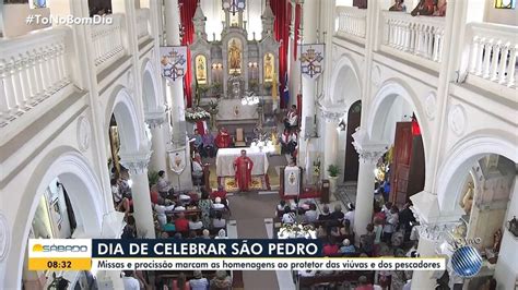 Católicos celebram dia de São Pedro missas e procissão em Salvador