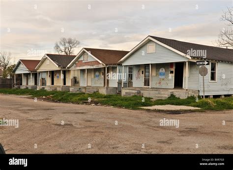 Houses for sale Lower 9th Ward after Hurricane Katrina flood, New ...