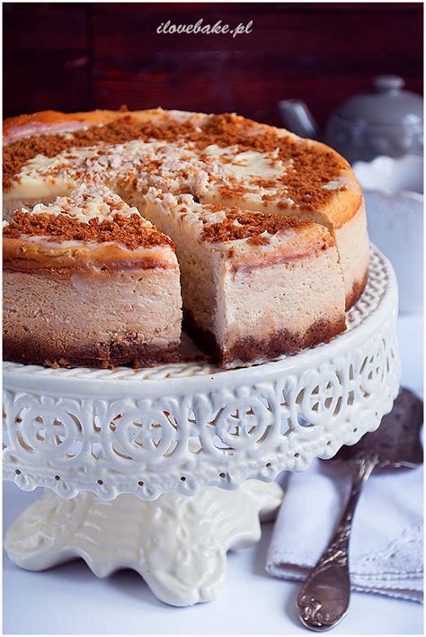 Sernik chałwowy na korzennym spodzie ILoveBake pl