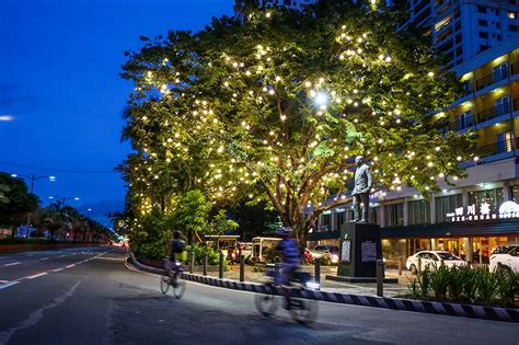 Manila Illuminates Roxas Blvd With 12000 Capiz Lanterns Abs Cbn News