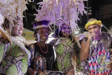 Bloco Muzenza Recebe Embaixada De Gana No Carnaval De Salvador