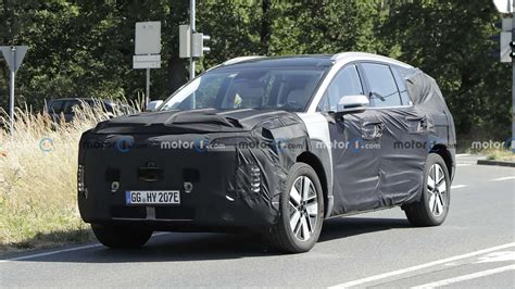 Hyundai Ioniq 7 Shows Vertical Lights In New Spy Shots