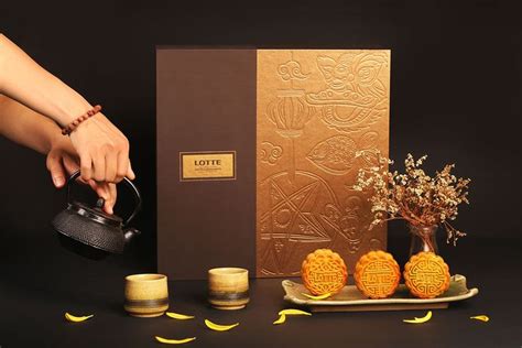 Lotte Hotels Resorts Mooncake Box 2017 On Behance Moon Cake