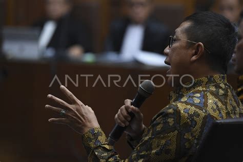 MANTAN MENTERI AGAMA MENJADI SAKSI ANTARA Foto