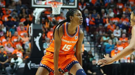 Tiffany Hayes to retire from WNBA after 11 seasons - ESPN