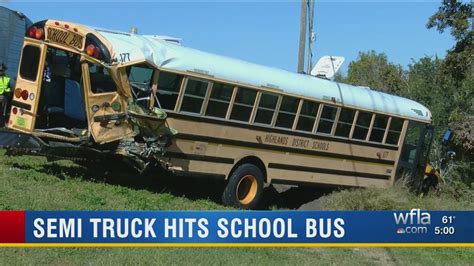 Semi Truck Hits School Bus Youtube