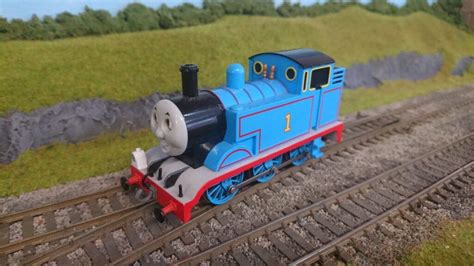 bachmann oo scale  thomas  tank engine  moving eyes