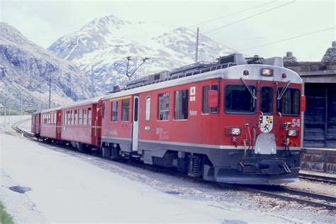 RhB Regionalzug 454 Von Tirano Nach St Moritz Am 04 06 1992 In Bernina