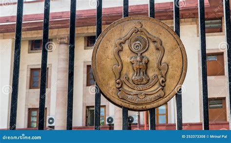 Emblem of Supreme Court of India, New Delhi Editorial Stock Photo ...